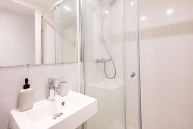 1 bed flat, Howard Gardens, Adamstown, Cardiff, CF240FA - Image 5